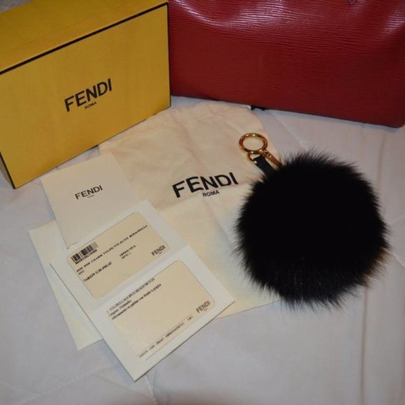 FENDI Pom Pom Black